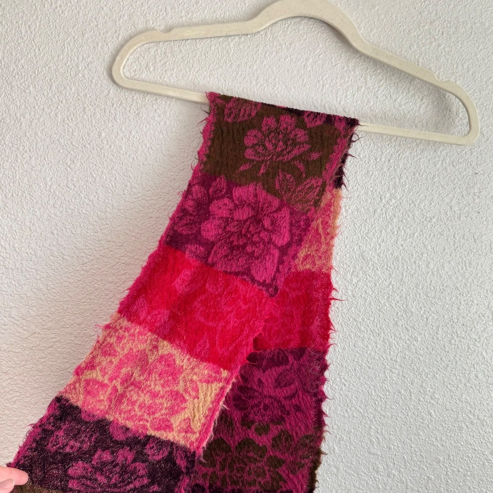 Butapana Japan Pink Floral Patchwork Knit Scarf Fuzzy Magenta Wool Boho - Picture 3 of 5